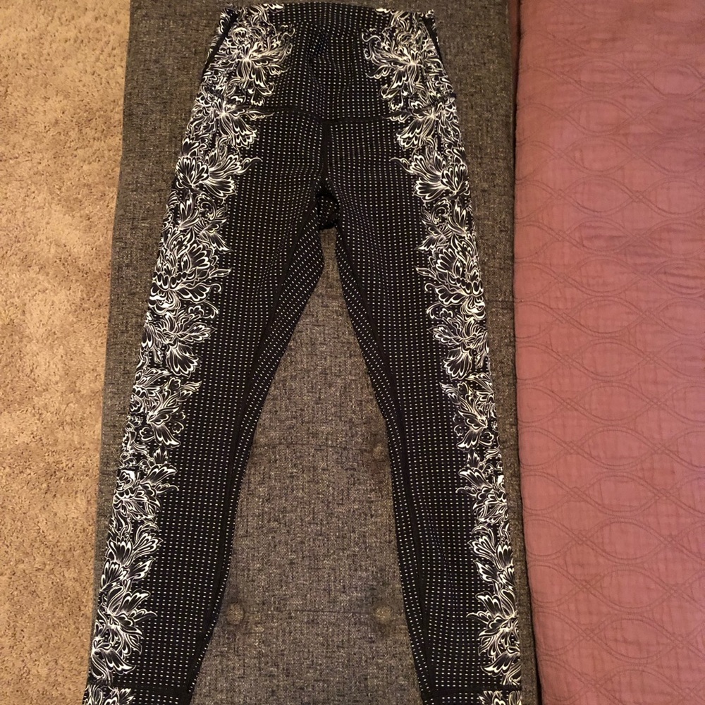 Lululemon Wunder Under Luxtreme- like new